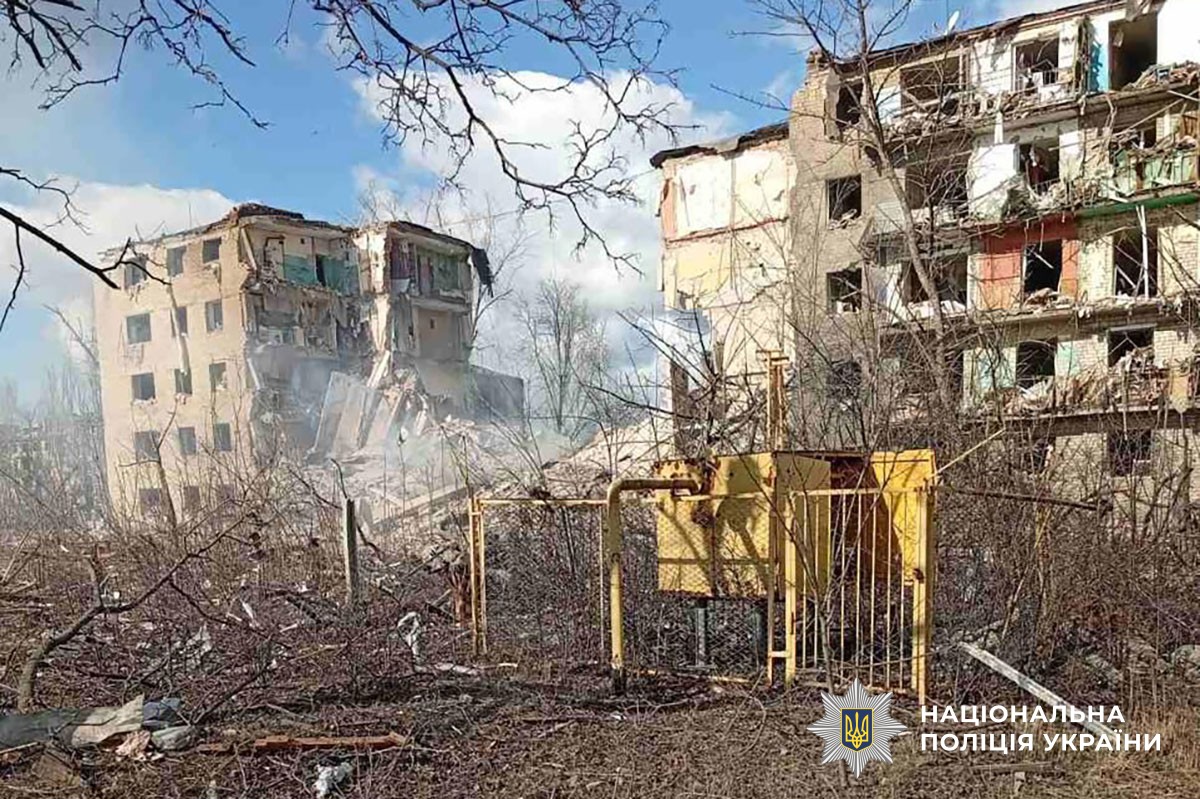 Зруйнований будинок