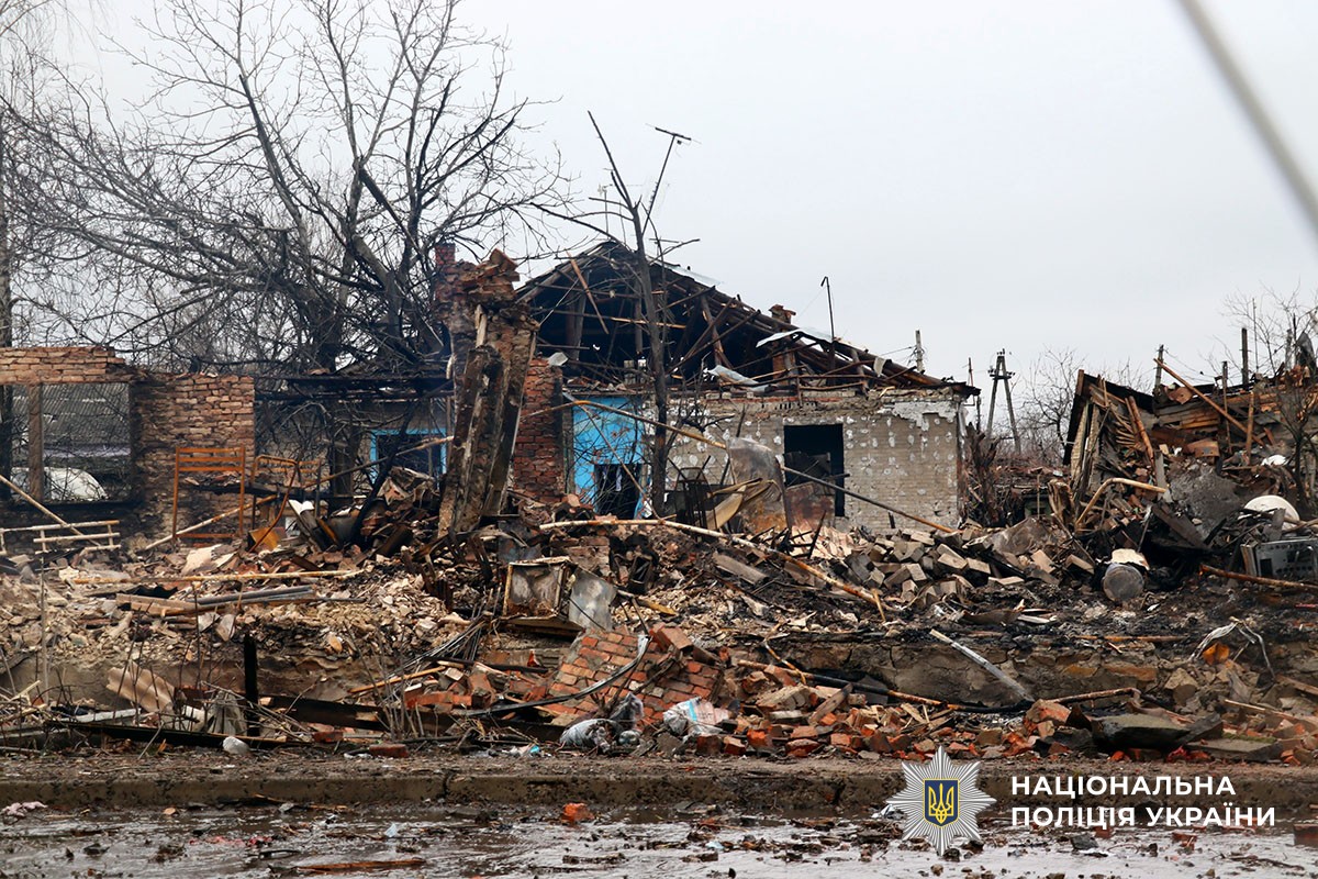 Зруйнований будинок