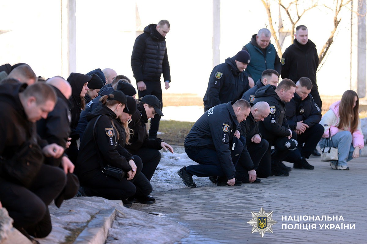 На Донеччині провели в останню путь двох поліцейських