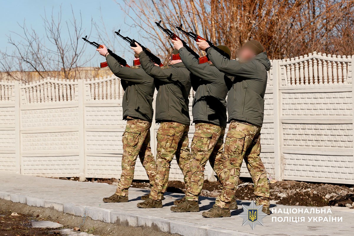 На Донеччині провели в останню путь двох поліцейських