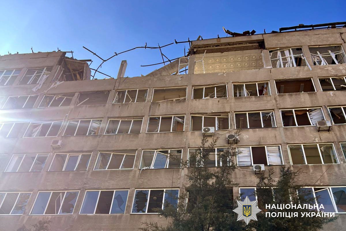 Пошкоджена будівля