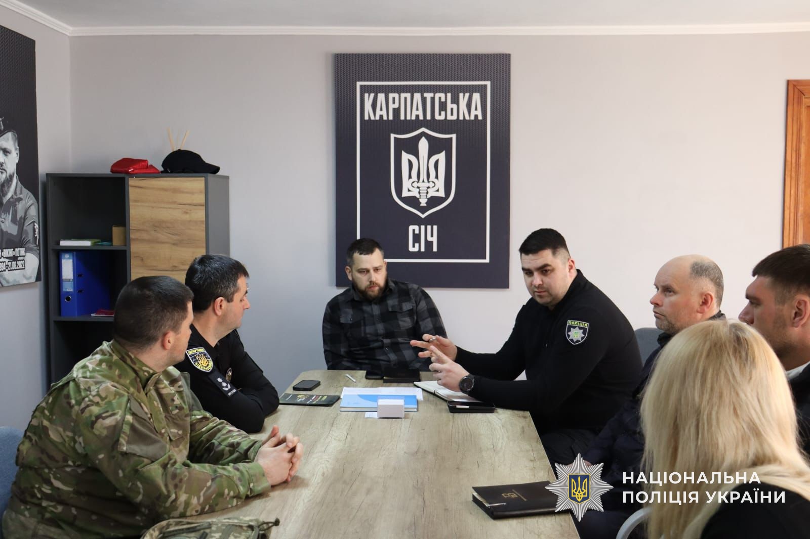 Поліцейські Закарпаття проводять зустрічі з ветеранами, військовими та їхніми родинами