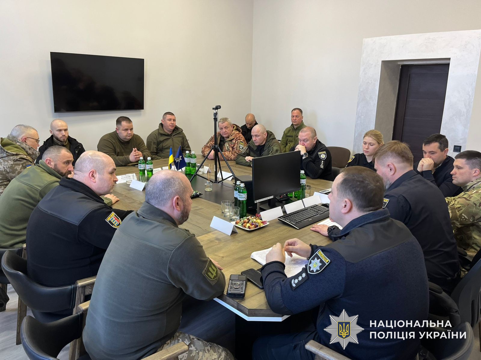 Поліцейські Закарпаття проводять зустрічі з ветеранами, військовими та їхніми родинами