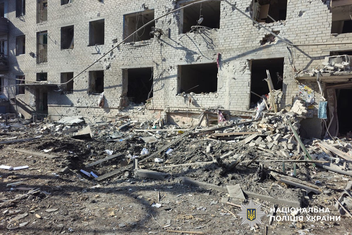 Зруйнована багатоповерхівка