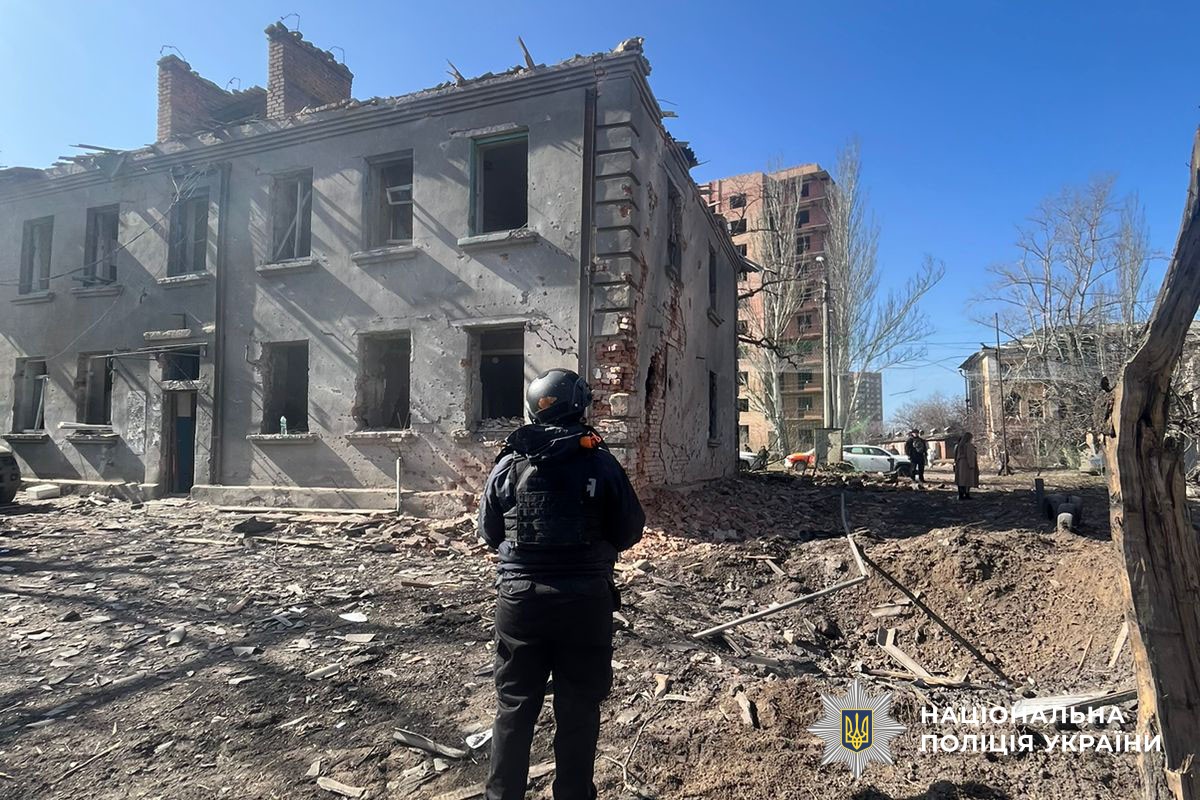 Зруйнований будинок