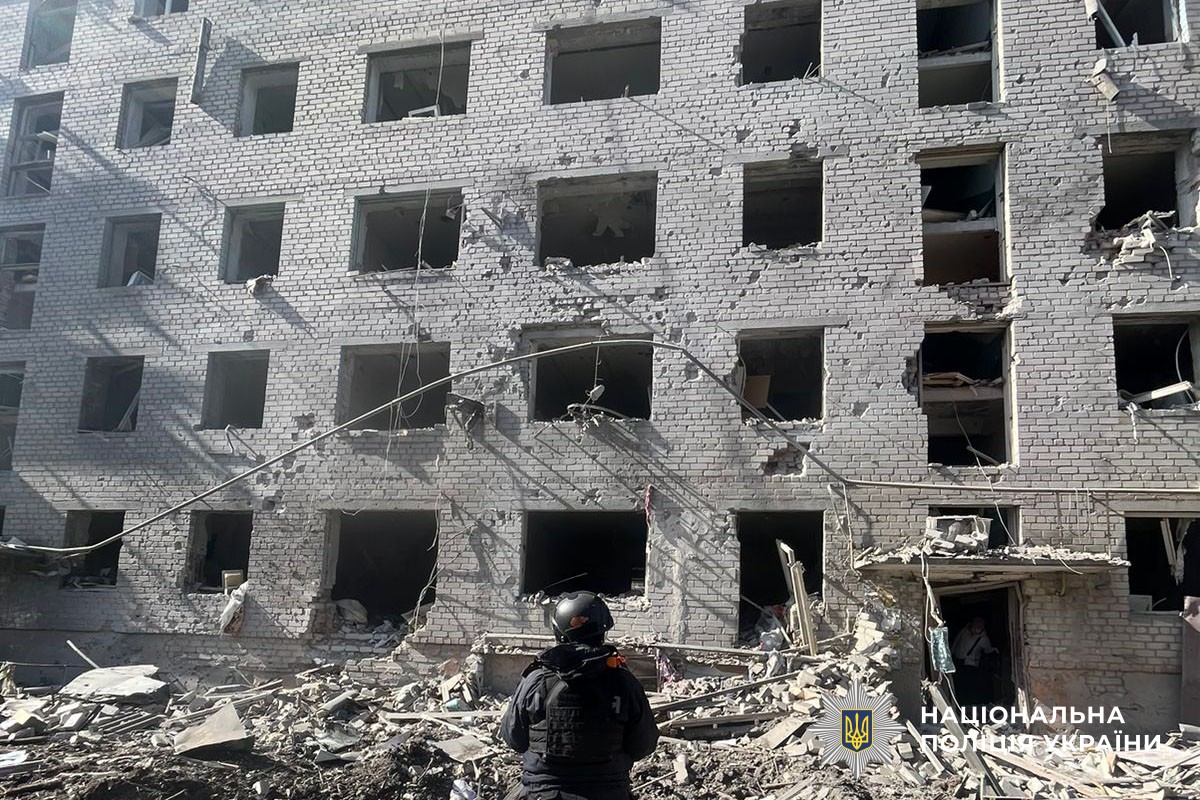 Зруйнований будинок