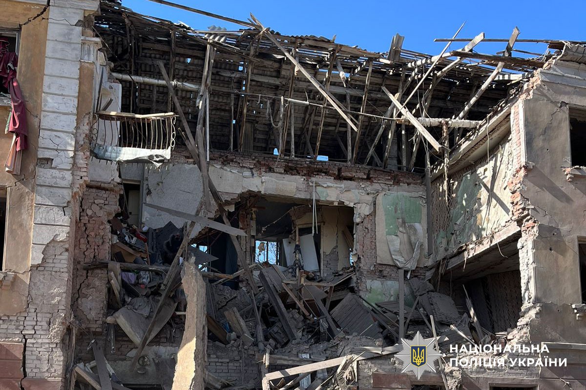 Зруйнований будинок