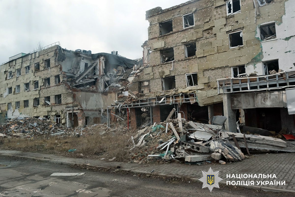 Зруйнований булинок