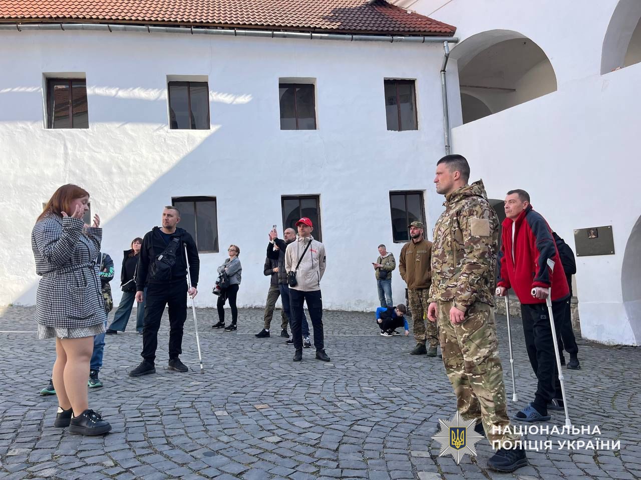 Ветерани та поранені військовослужбовці системи МВС на екскурсії у Замку "Паланку"