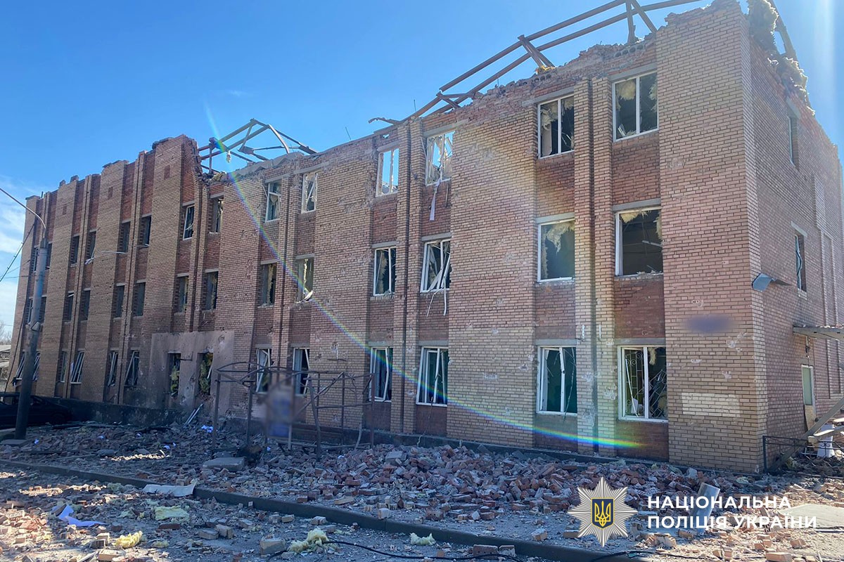 Зруйнований будинок