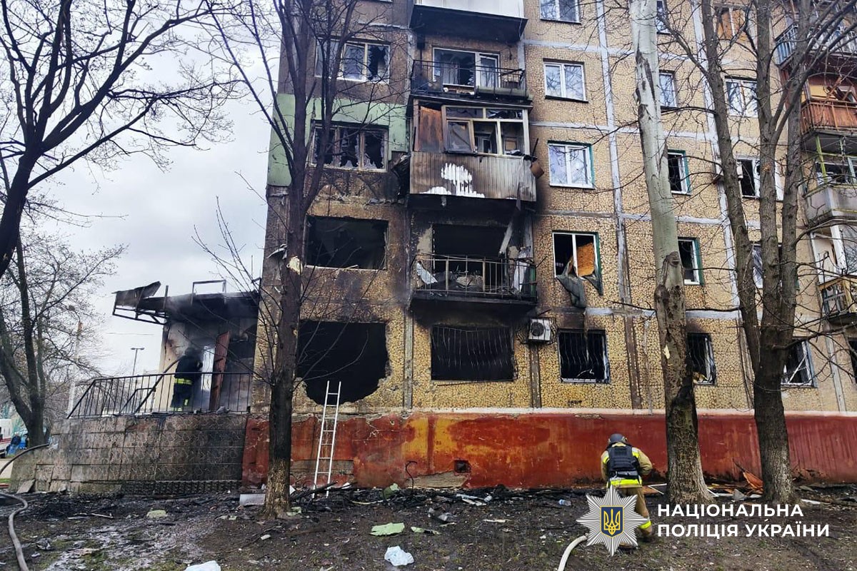 Пошкоджена багатоповерхівка