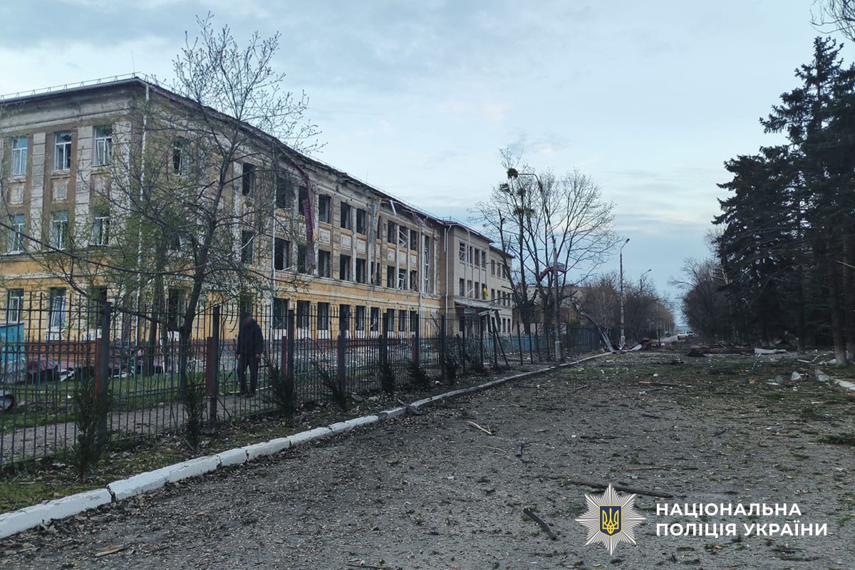 Зруйнована будівля