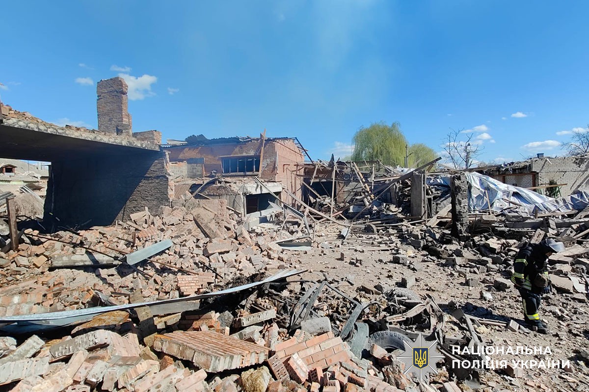 Зруйнований будинок