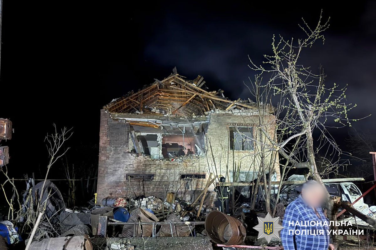 Зруйнований будинок