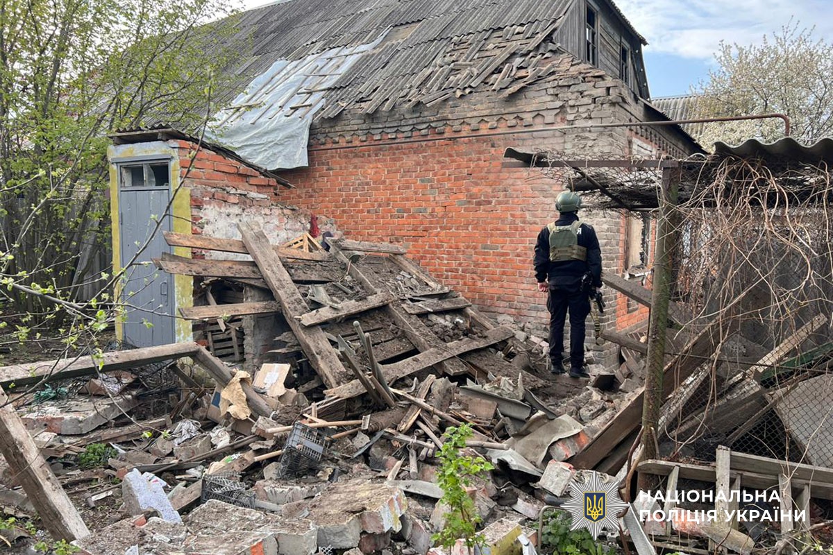 Зруйнований будинок