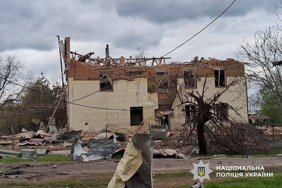 Зруйнований будинок