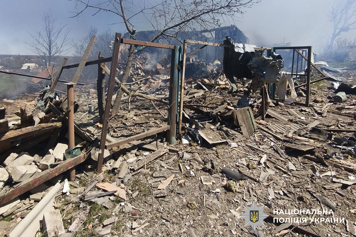 Зруйнований будинок