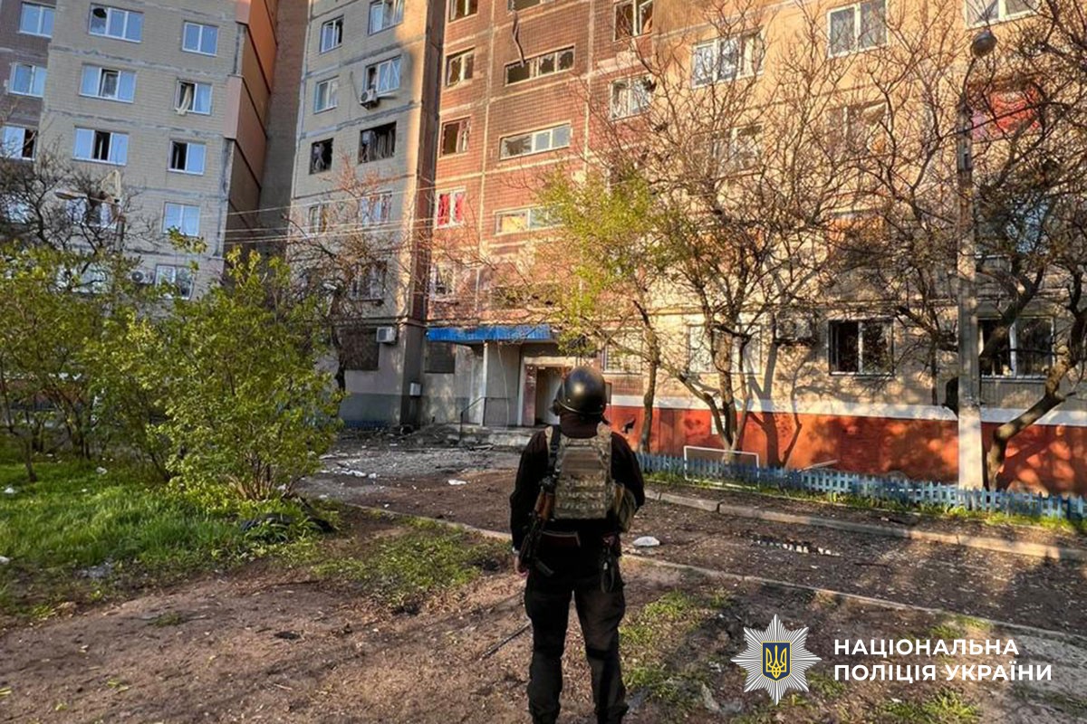 Пошкоджена багатоповерхівка