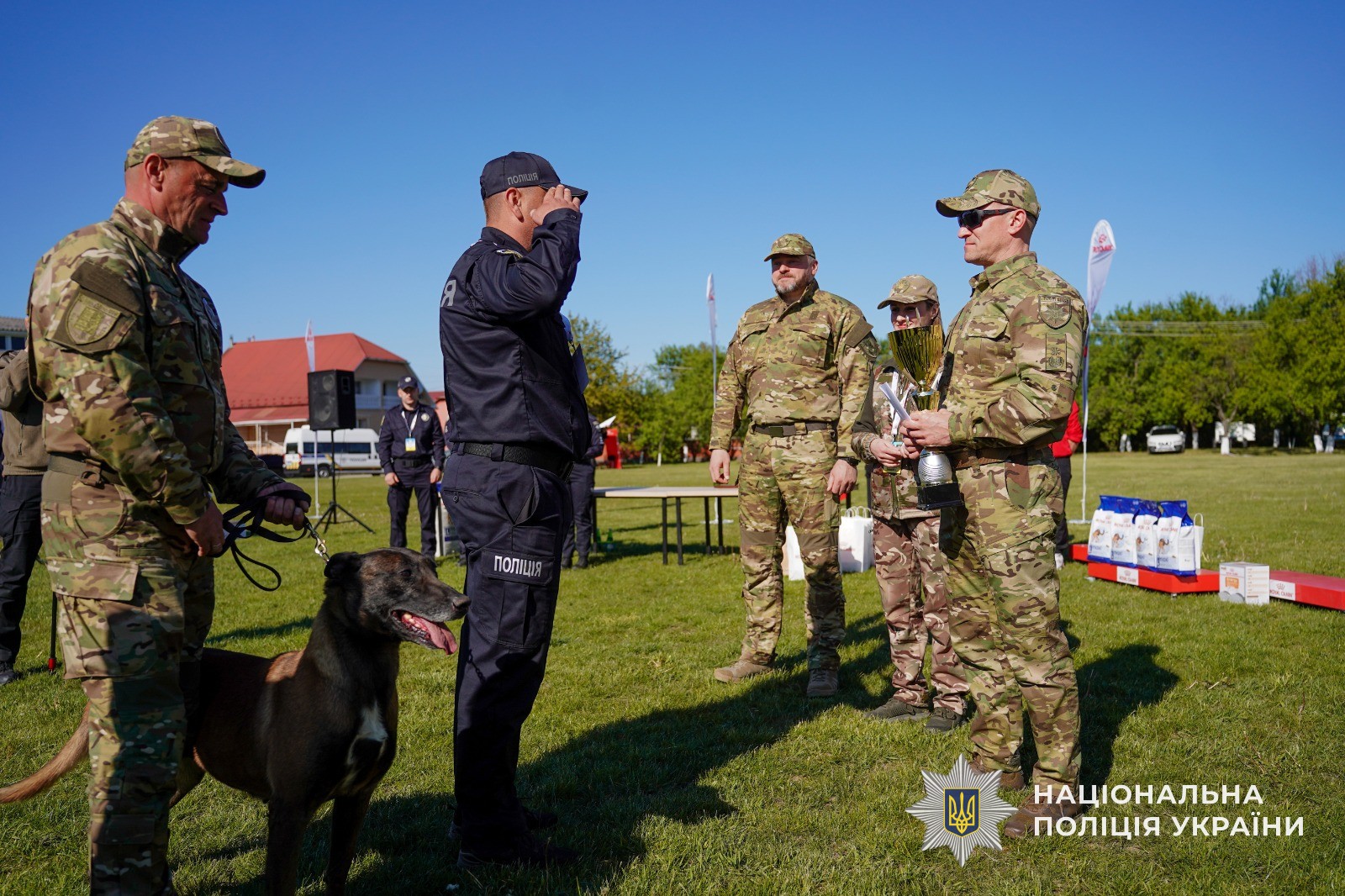 Нацполіція провела Всеукраїнські змагання серед кінологів зі службовими собаками Сил безпеки та оборони