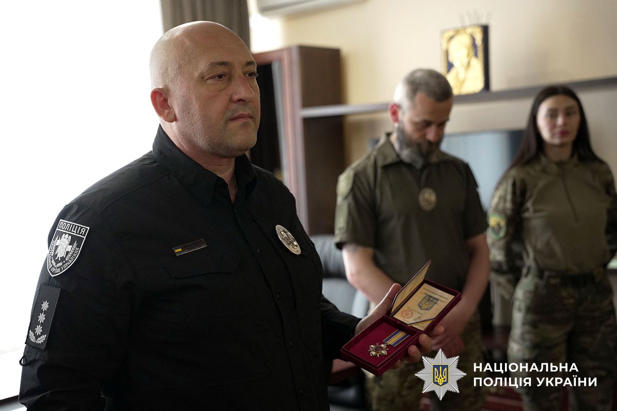 Нагородження поліцейського Донеччини Олександра Шестаки