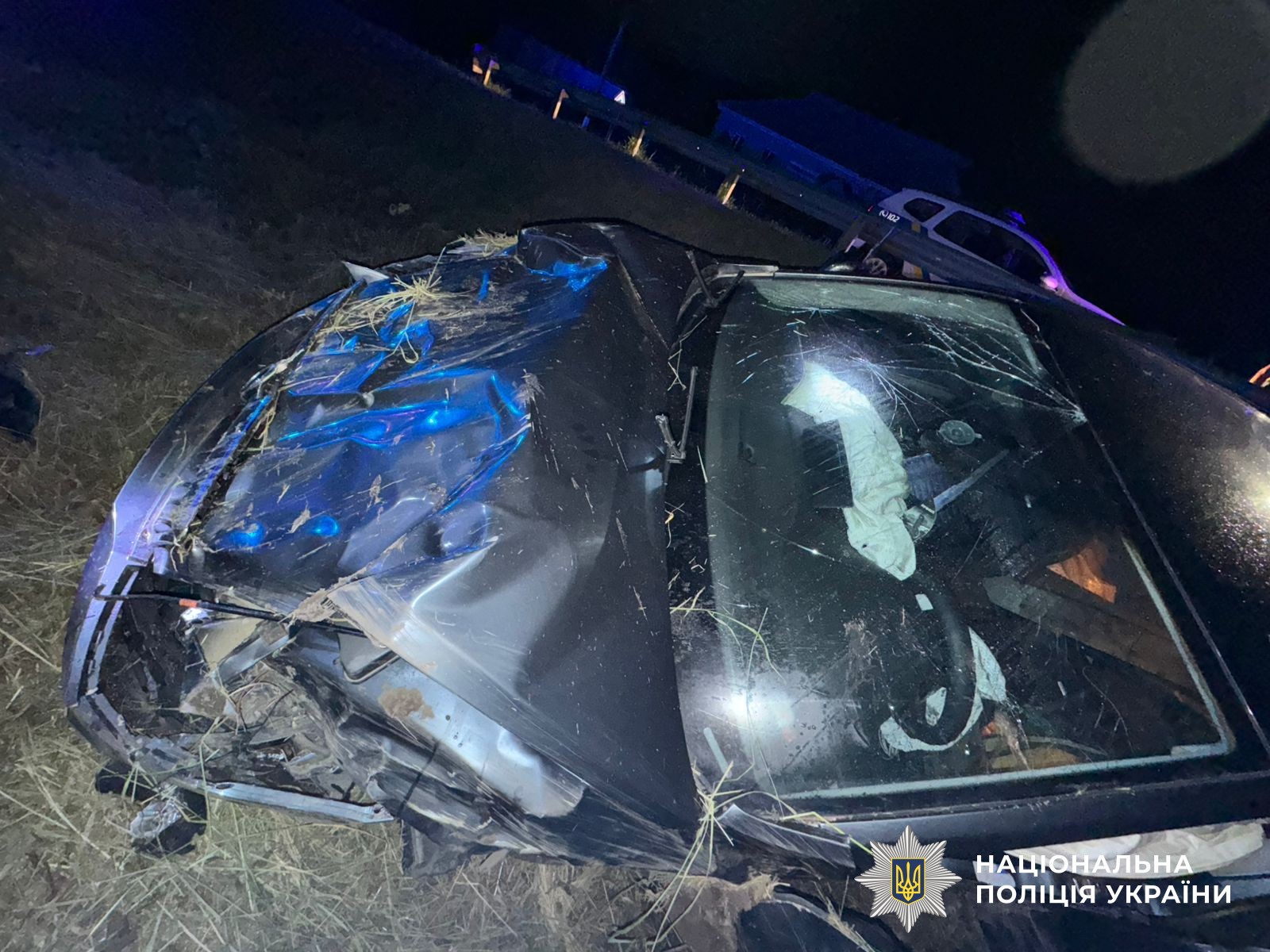 Пошкоджений автомобіль на місці ДТП
