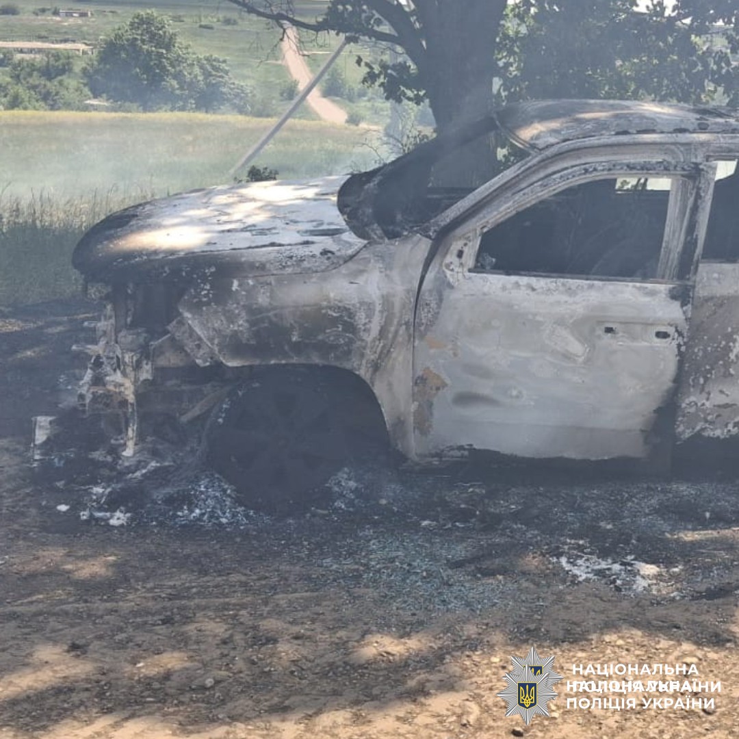 Загинув вибухотехнік поліції, є постраждалі: слідчі документують наслідки воєнного злочину військовослужбовців рф