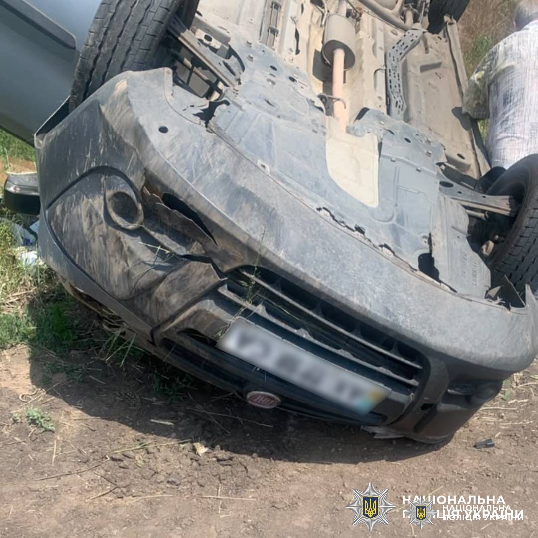 Загинула жінка-пасажир, постраждала дитина і водій: поліція Харківщини розслідує ДТП в Богодухівському районі