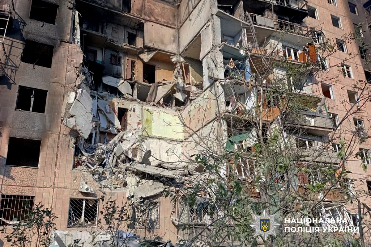 Зруйнована багатоповерхівка