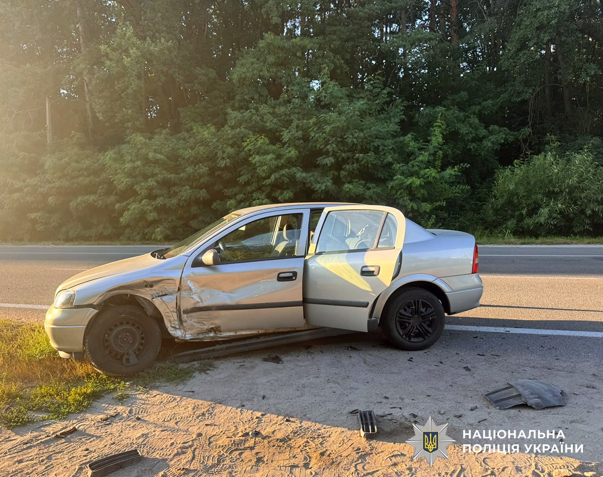 Дві ДТП за добу на Житомирщині: травмувалися водій та 14-річна дівчина
