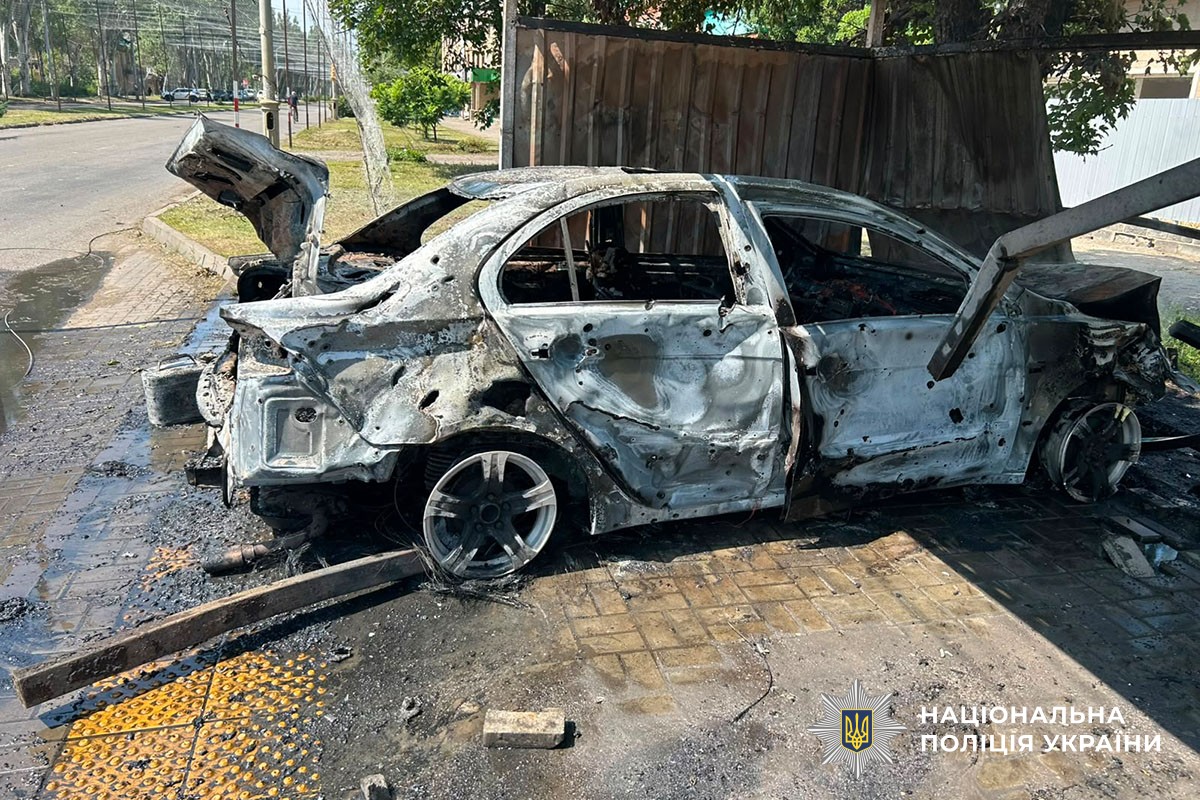 Спалений автомобіль