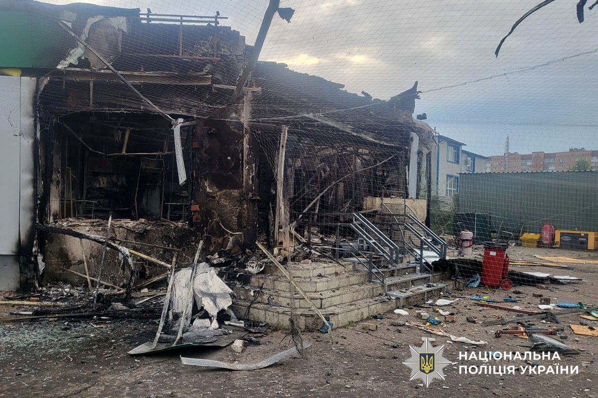 Зруйнована будівля