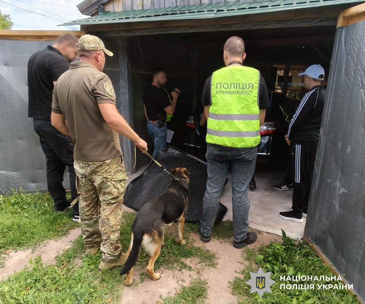 Операція «РУБІКОН»: на Житомирщині поліція вилучила з незаконного обігу понад 20 кг психотропів