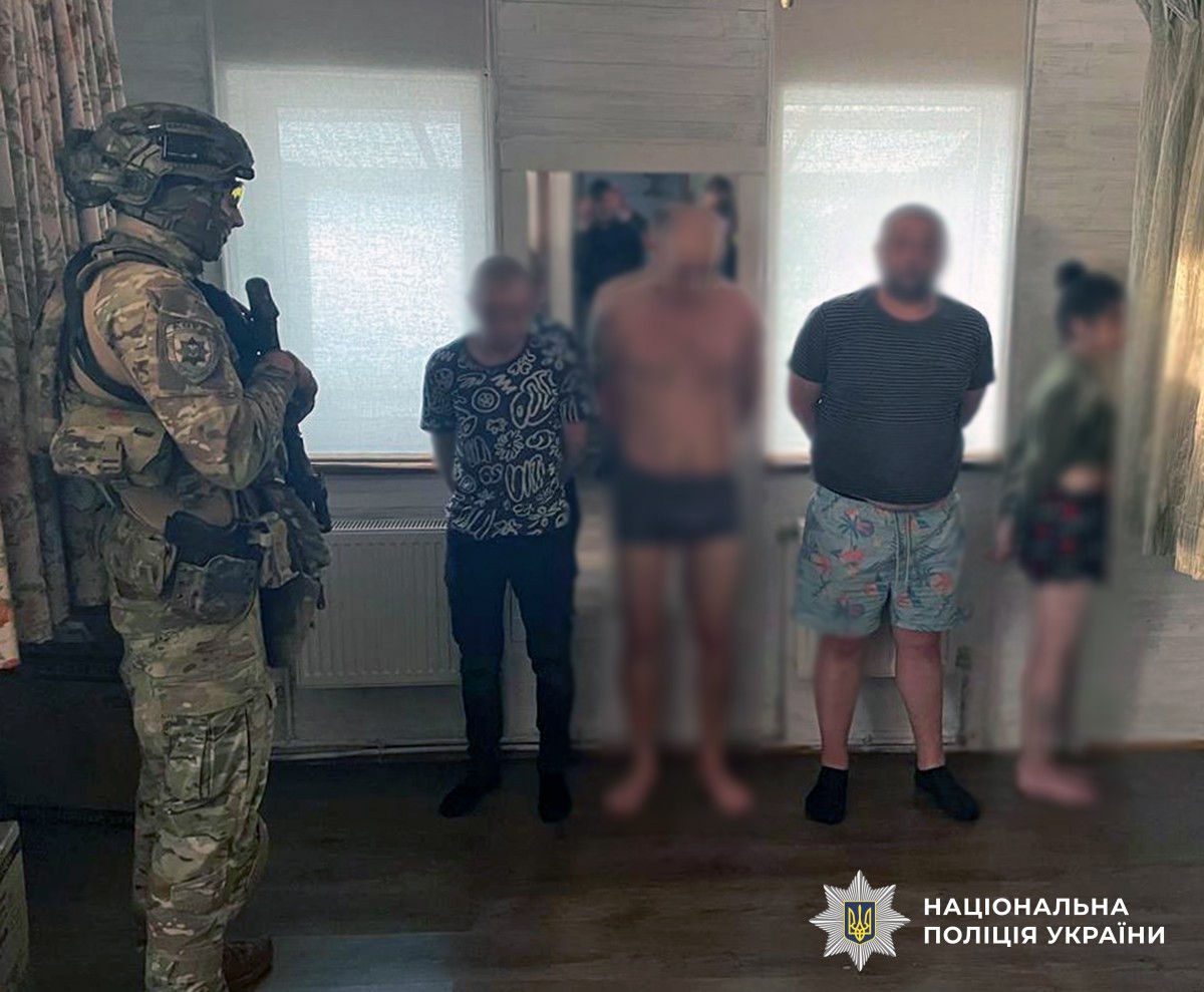 Операція «РУБІКОН»: на Житомирщині поліція вилучила з незаконного обігу понад 20 кг психотропів