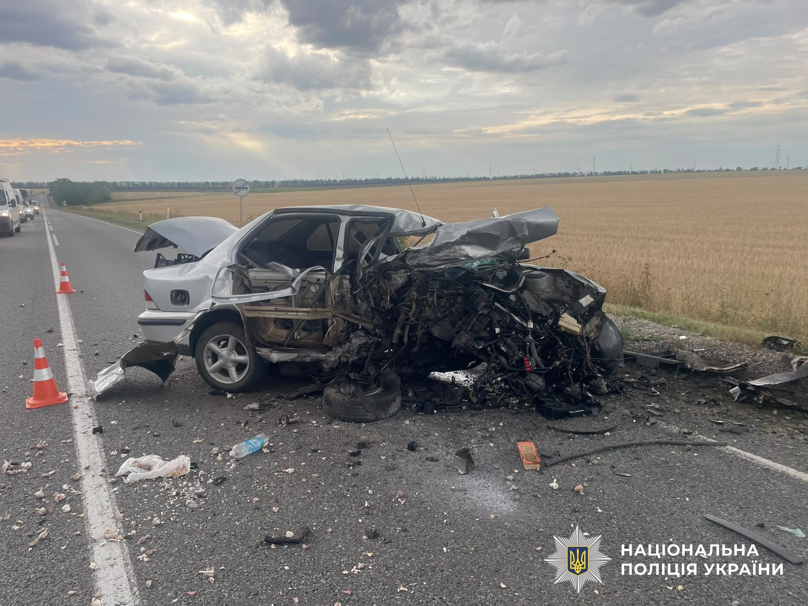 Пошкоджений автомобіль на місці ДТП