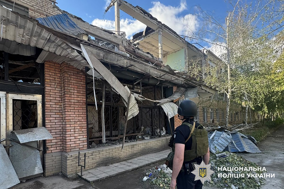 Зруйнований будинок