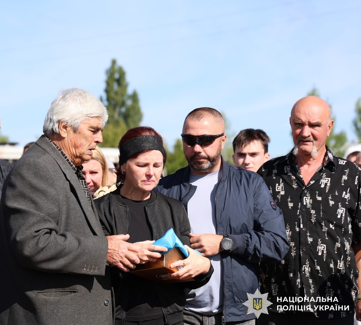 Поховання поліцейського Руслана Глущенка