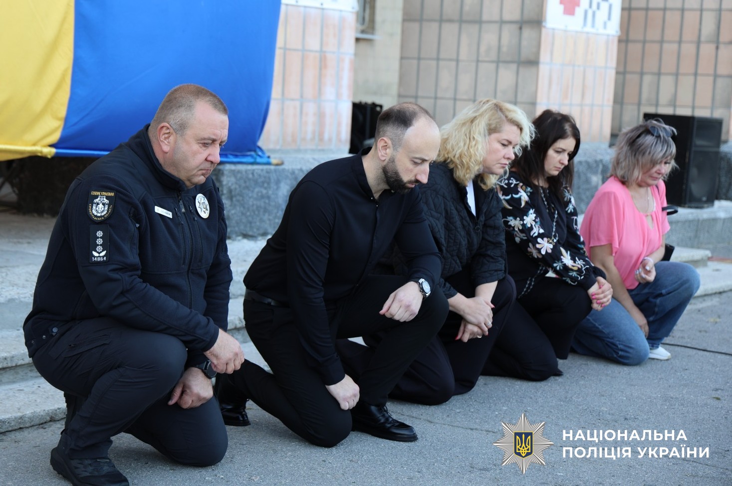 Поховання поліцейського Руслана Глущенка