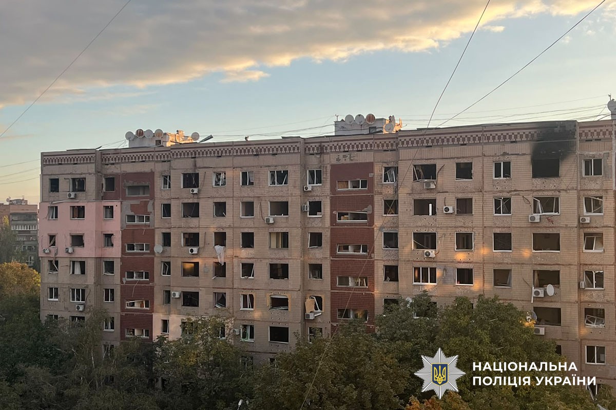 Пошкоджена багатоповерхівка