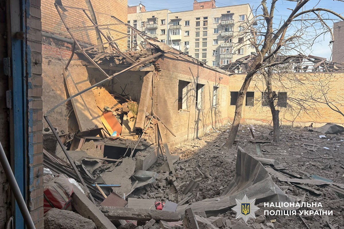 Зруйнований будинок