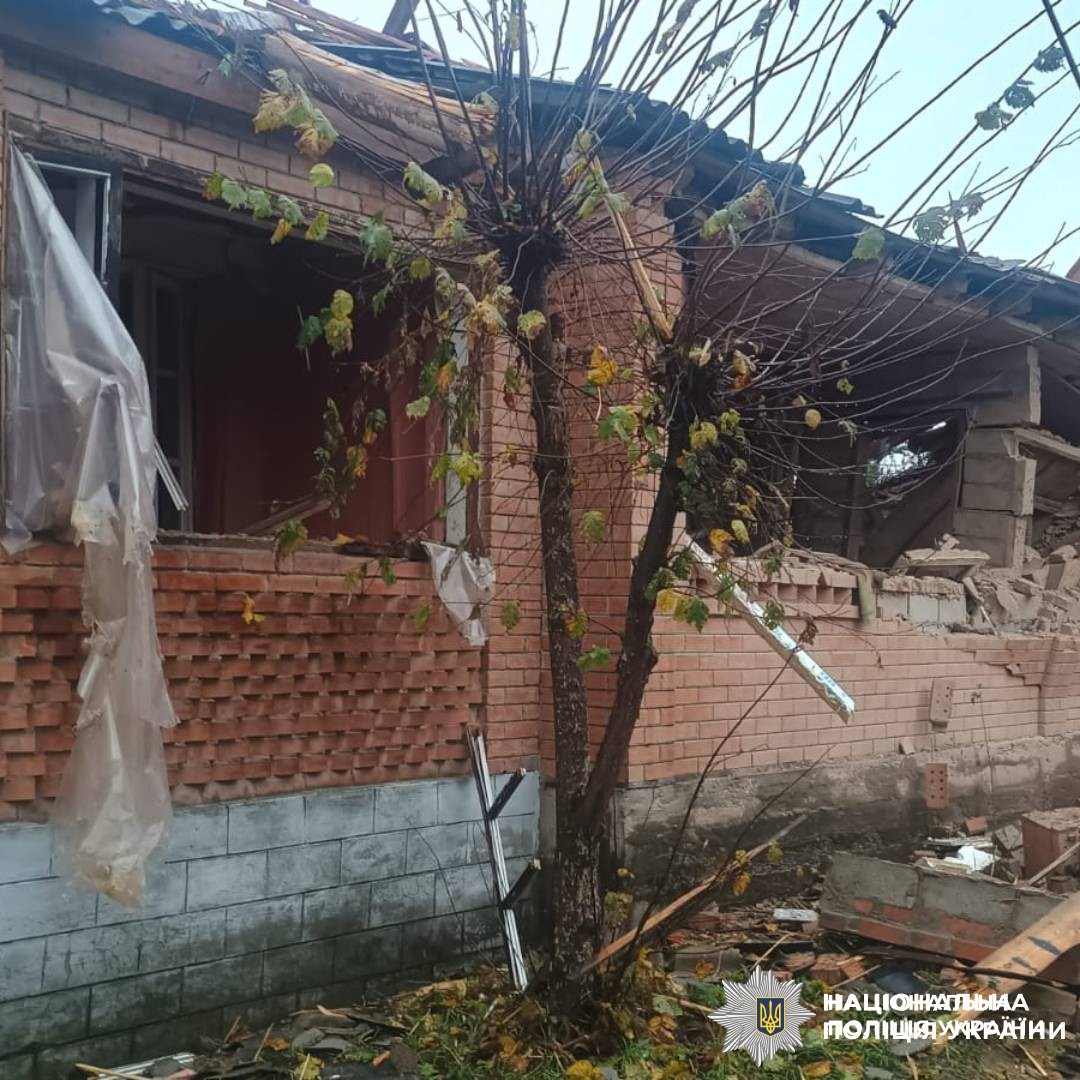 На фото наслідки ворожого обстрілу