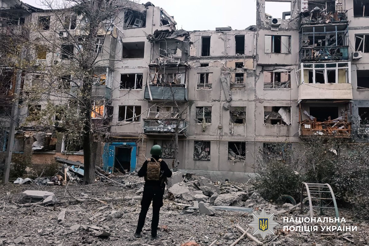 Зруйнована багатоповерхівка